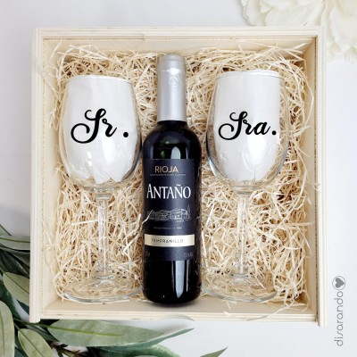 Kit vino "Aniversario" (varios diseños, también madera)