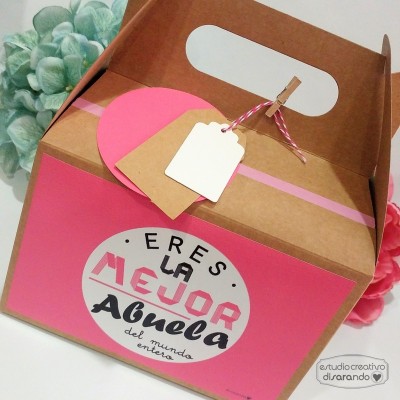Caja "Eres la mejor abuela del mundo entero"